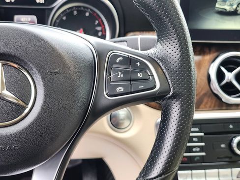 Used 2018 Mercedes-Benz GLA 250 4MATIC image 31