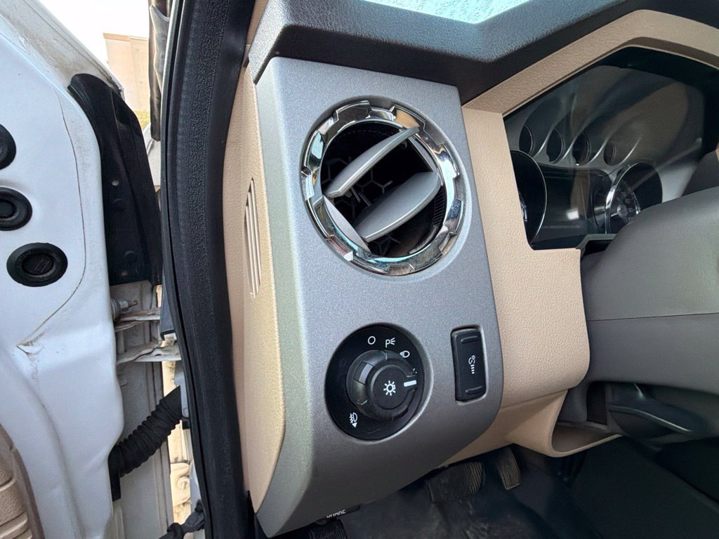 Used 2016 Ford F250 Lariat w/ Chrome Package AWD/4WD image 7