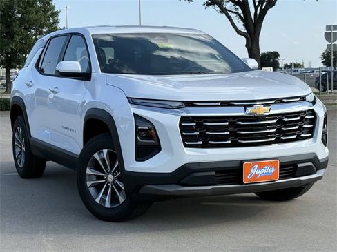 New 2026 Chevrolet Equinox LT w/ Convenience Package II image 2