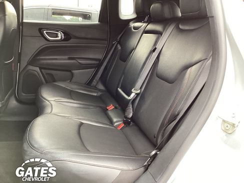 Used 2024 Jeep Compass Trailhawk AWD/4WD image 13