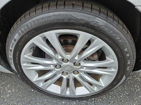 Used 2019 Cadillac XTS Luxury image 14