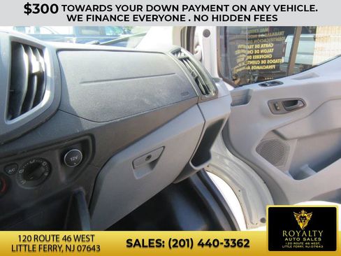 Used 2018 Ford Transit 150 130 Medium Roof image 19