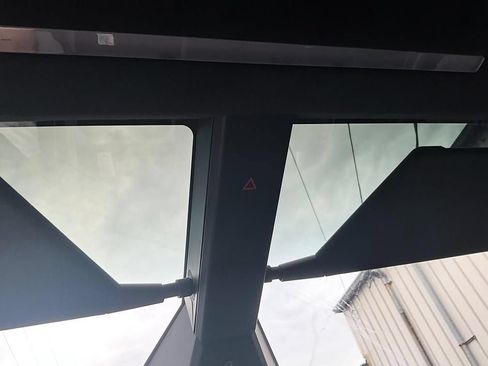 Used 2025 Tesla Cybertruck Cyberbeast AWD/4WD image 30