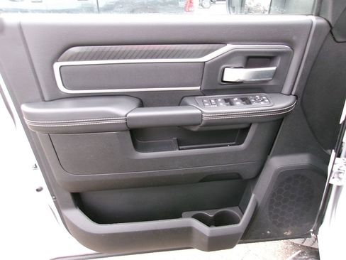 Used 2025 RAM 2500 Big Horn image 7