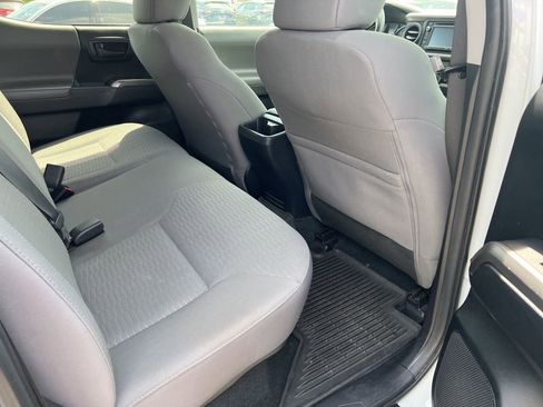 Used 2017 Toyota Tacoma SR5 image 14