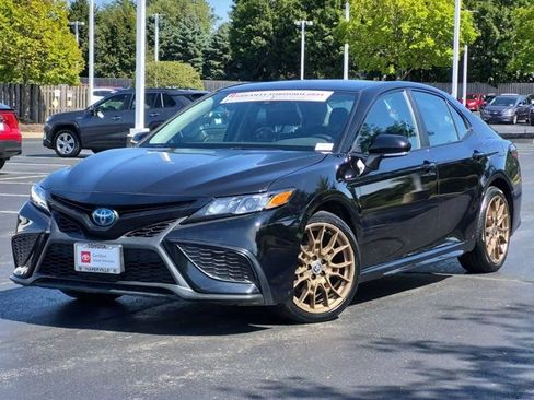 Certified 2023 Toyota Camry SE FWD image 2