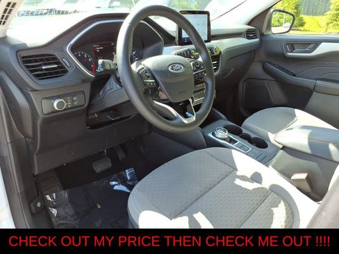 Used 2022 Ford Escape SE w/ SE Sport Appearance Package AWD/4WD image 12