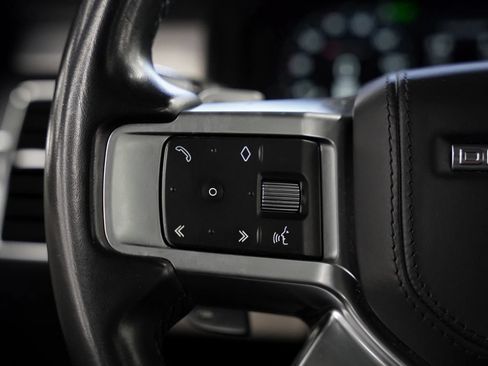 Used 2022 Land Rover Discovery HSE R-Dynamic AWD/4WD image 39