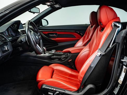 Used 2018 BMW M4 image 23