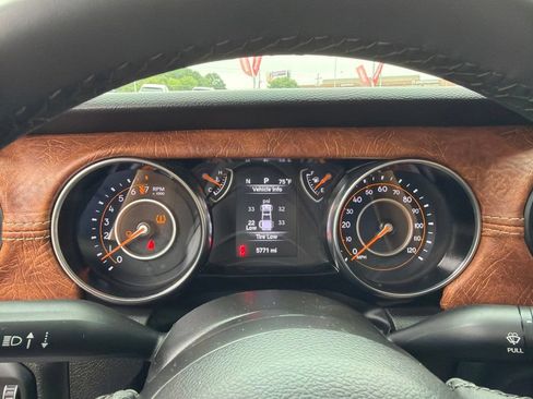 Used 2023 Jeep Gladiator Sport AWD/4WD image 26