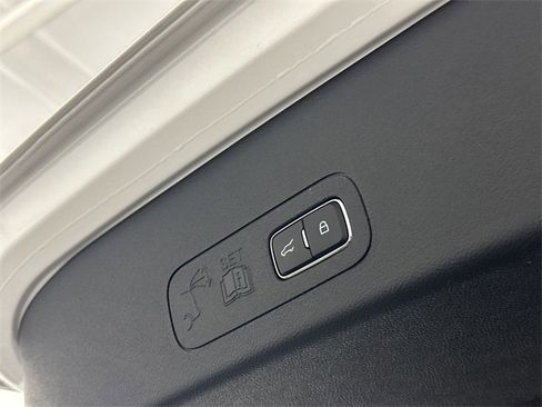 New 2026 Lincoln Aviator AWD image 9