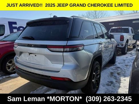 New 2025 Jeep Grand Cherokee Limited w/ Trailer Tow Package image 8