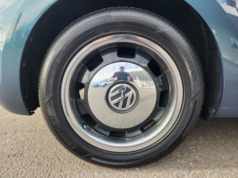 Used 2018 Volkswagen Beetle 2.0T Coast image 23