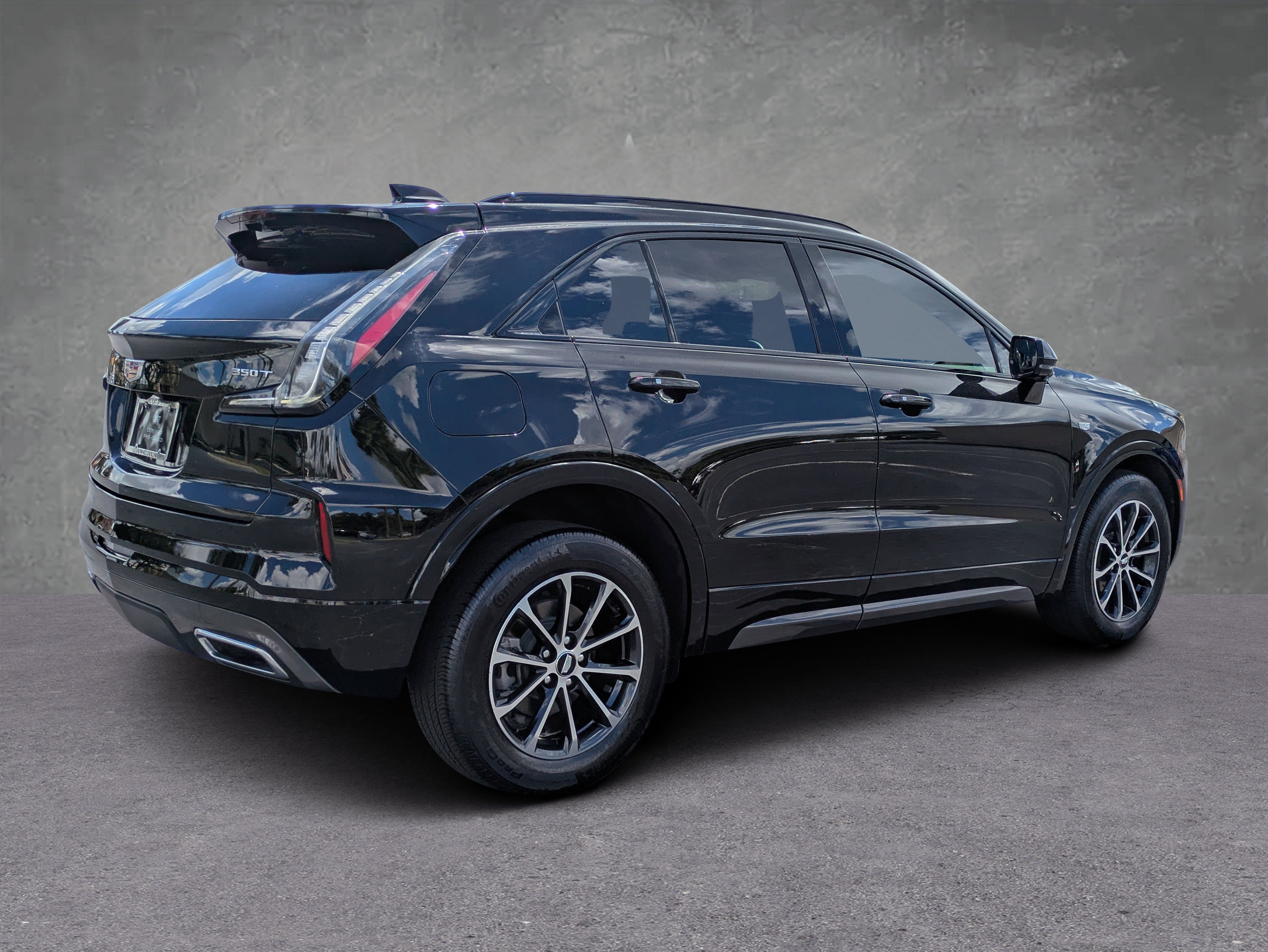 Certified 2024 Cadillac XT4 Sport FWD image 4