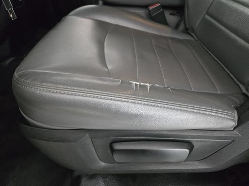 Used 2018 RAM 1500 Tradesman w/ Chrome Appearance Group AWD/4WD image 25