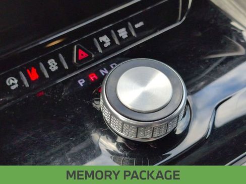 Used 2024 Jeep Wagoneer Series II w/ Flexible Seating Group image 24