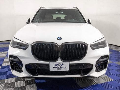 Used 2022 BMW X5 xDrive40i w/ M Sport Package image 2