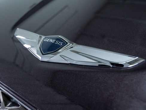 Used 2022 Genesis GV70 2.5T w/ Advanced Package image 5