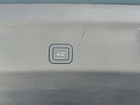 Used 2026 Cadillac Escalade V w/ LPO, ONYX Package image 34