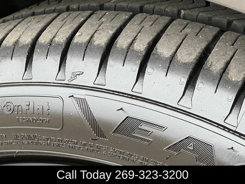 Used 2023 Mercedes-Benz E 350 4MATIC Sedan image 8