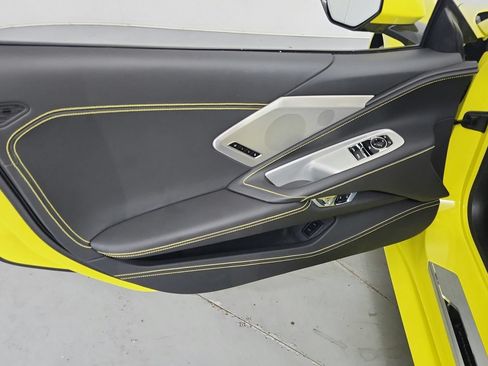 Used 2023 Chevrolet Corvette Stingray Premium Cpe w/ Z51 Performance Package RWD image 20