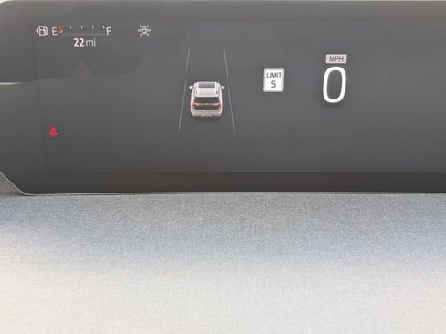 New 2025 Ford Expedition Active image 11