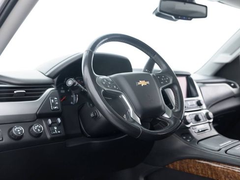 Used 2016 Chevrolet Suburban LTZ image 27