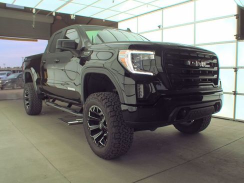 Used 2019 GMC Sierra 1500 Elevation w/ Elevation Value Package image 1