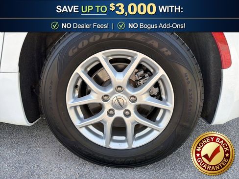 Used 2023 Chrysler Pacifica Touring-L image 10