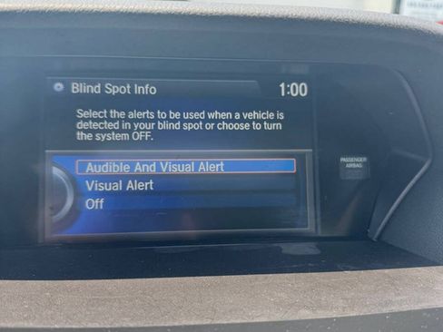 Used 2017 Acura ILX FWD image 18