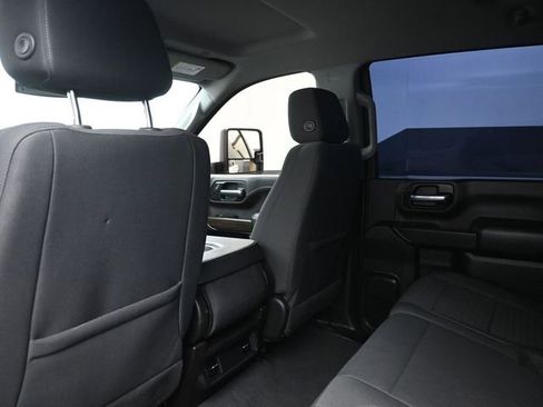Used 2023 Chevrolet Silverado 2500 LT image 11