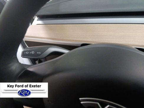 Used 2021 Tesla Model 3 Standard Range Plus image 24