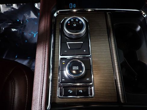 Used 2024 Ford Expedition Max Limited image 33