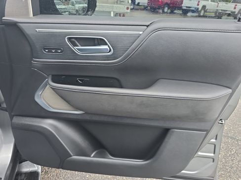 Used 2025 INFINITI QX80 Sensory w/ Exterior Package AWD/4WD image 24