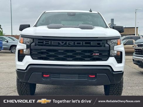 New 2026 Chevrolet Silverado 1500 Custom Trail Boss w/ LPO, Dark Essentials Package AWD/4WD image 8