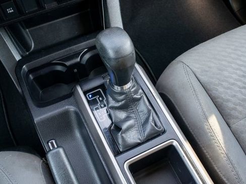 Used 2021 Toyota Tacoma SR5 image 33