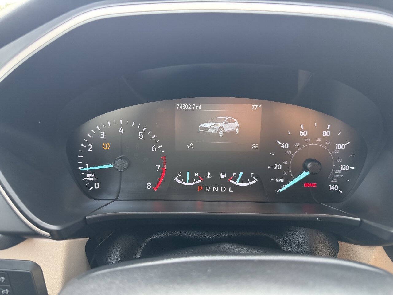 Used 2020 Ford Escape SE FWD image 18