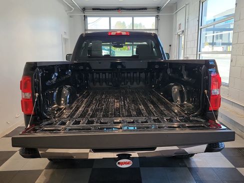 Used 2014 GMC Sierra 1500 4x4 Regular Cab w/ Sierra Convenience Package image 9