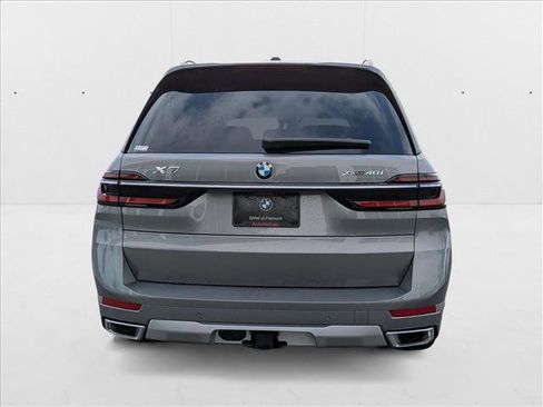 Used 2026 BMW X7 xDrive40i image 7