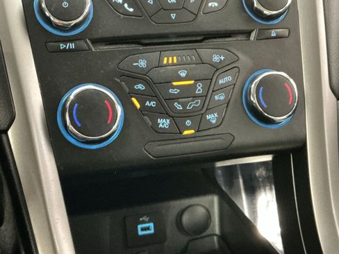 Used 2018 Ford Fusion S FWD image 21