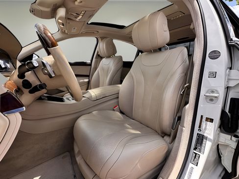 Used 2014 Mercedes-Benz S 550 Sedan image 6