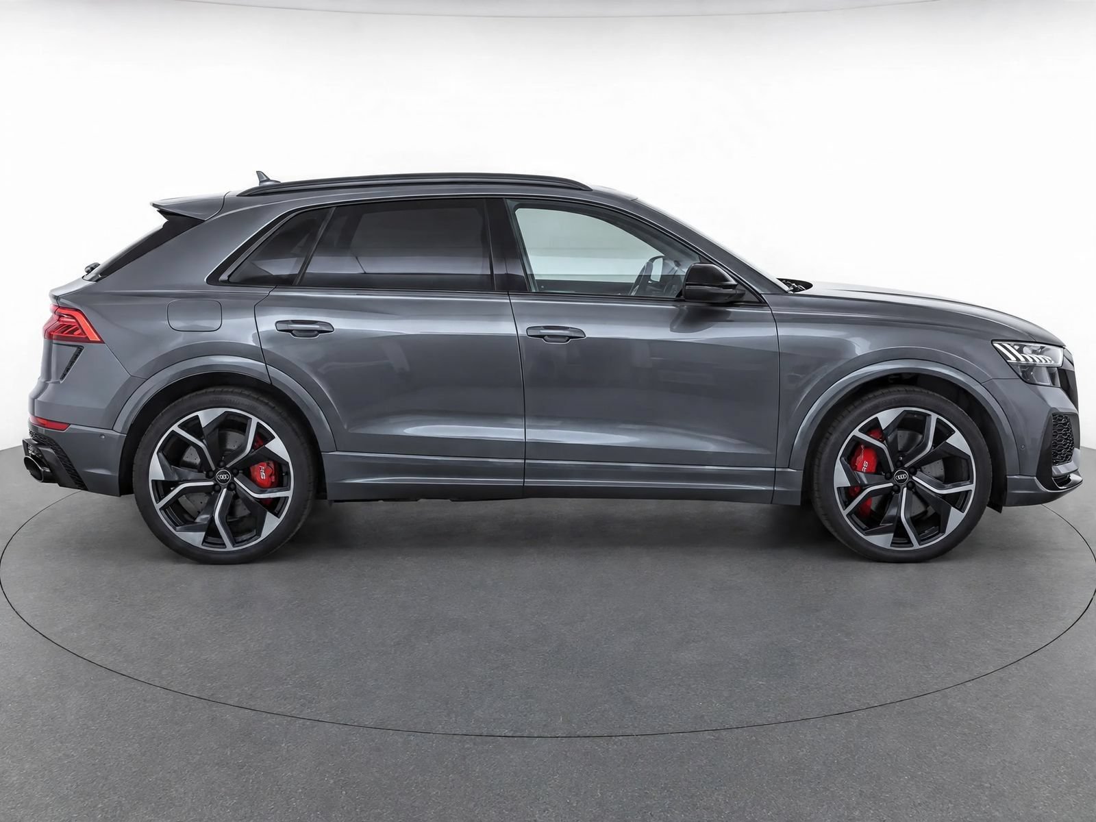 Used 2024 Audi RS Q8 AWD/4WD image 4