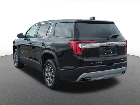 Used 2023 GMC Acadia SLE image 4