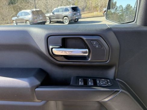 Used 2025 Chevrolet Silverado 1500 Custom w/ Turbomax Blackout Package image 15