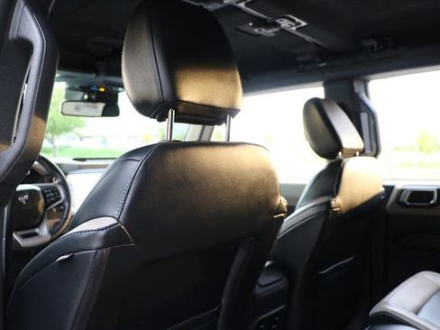 Used 2024 Ford Bronco Wildtrak image 20