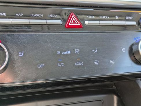 Used 2025 Hyundai Tucson SEL AWD/4WD image 24