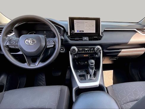 Used 2024 Toyota RAV4 XLE FWD image 16