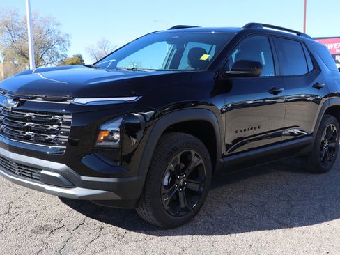 New 2026 Chevrolet Equinox LT w/ Midnight Edition image 3