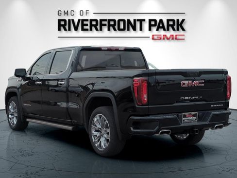 Used 2025 GMC Sierra 1500 Denali w/ Denali Reserve Package AWD/4WD image 5