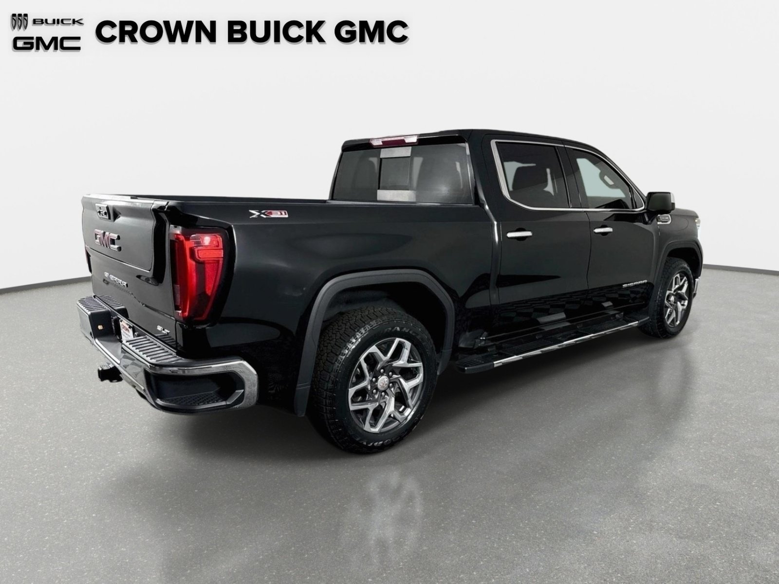 Certified 2023 GMC Sierra 1500 SLT w/ SLT Premium Package AWD/4WD image 5